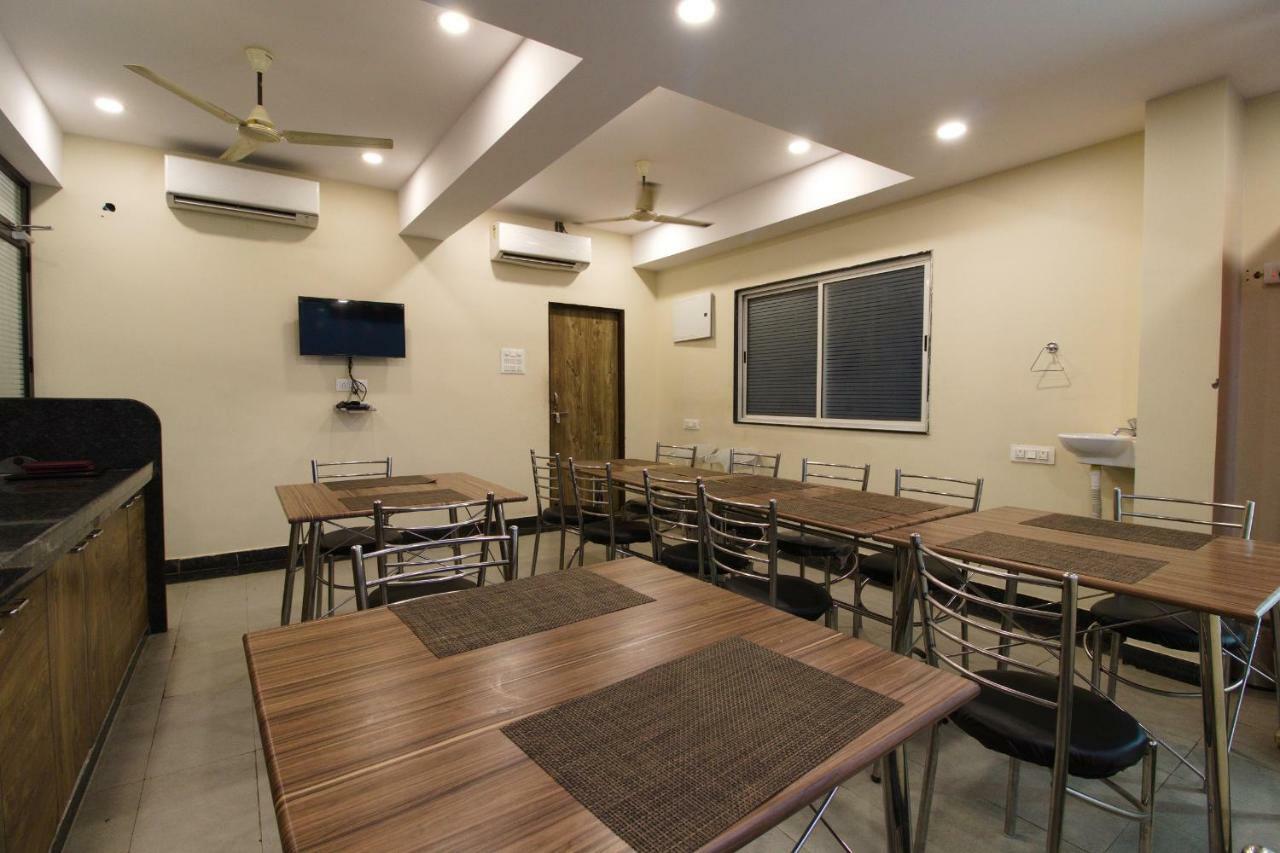 Hotel Star Zest House Nagpur Exteriör bild
