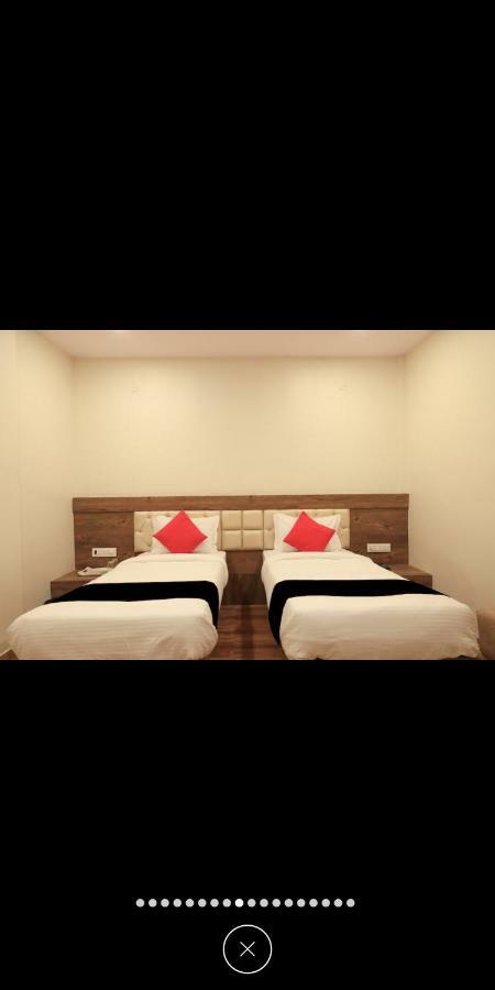 Hotel Star Zest House Nagpur Exteriör bild