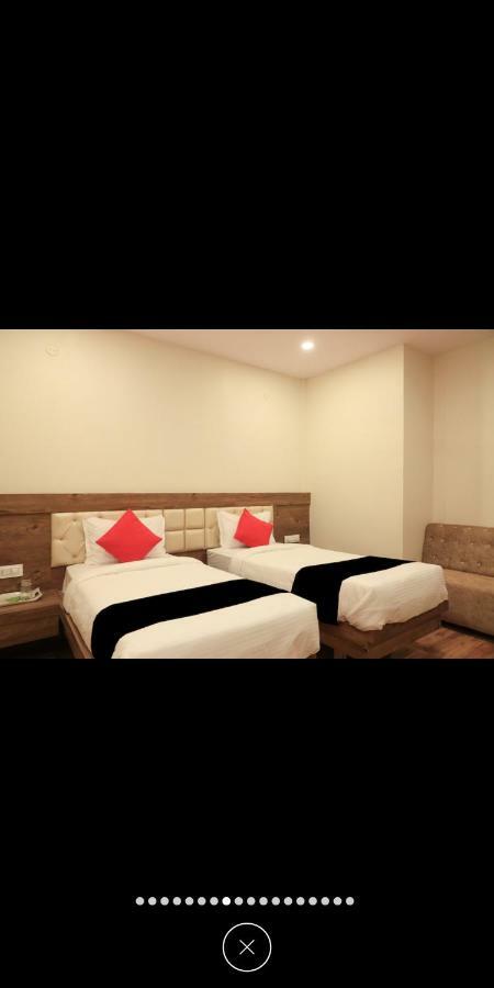 Hotel Star Zest House Nagpur Exteriör bild