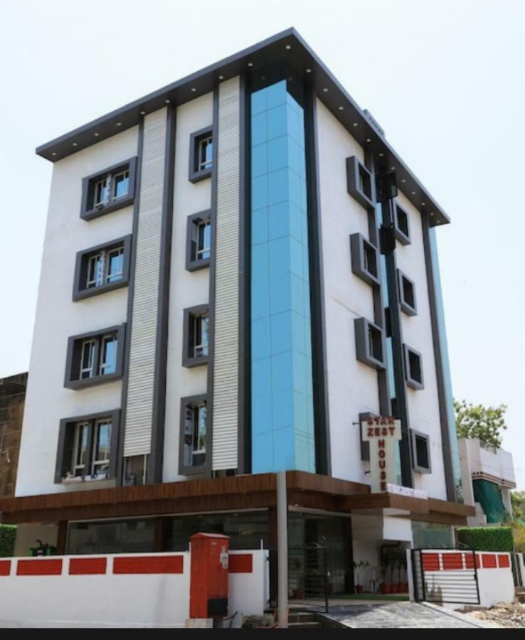Hotel Star Zest House Nagpur Exteriör bild