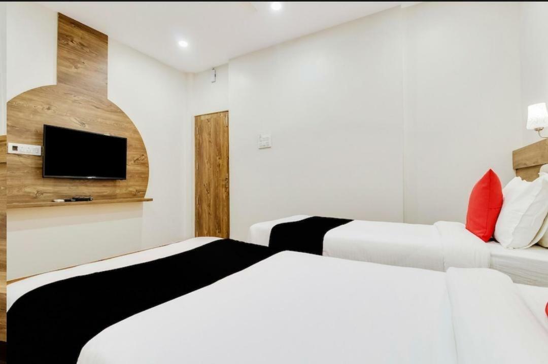 Hotel Star Zest House Nagpur Exteriör bild