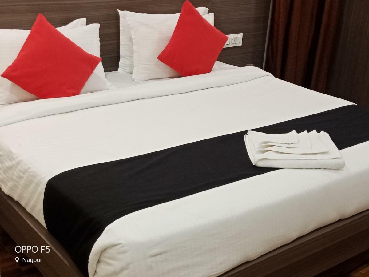 Hotel Star Zest House Nagpur Exteriör bild